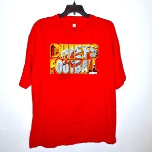 NFL brand " Run it Back" Kansas City Chiefs NFL Tee-shirt size 2XL.